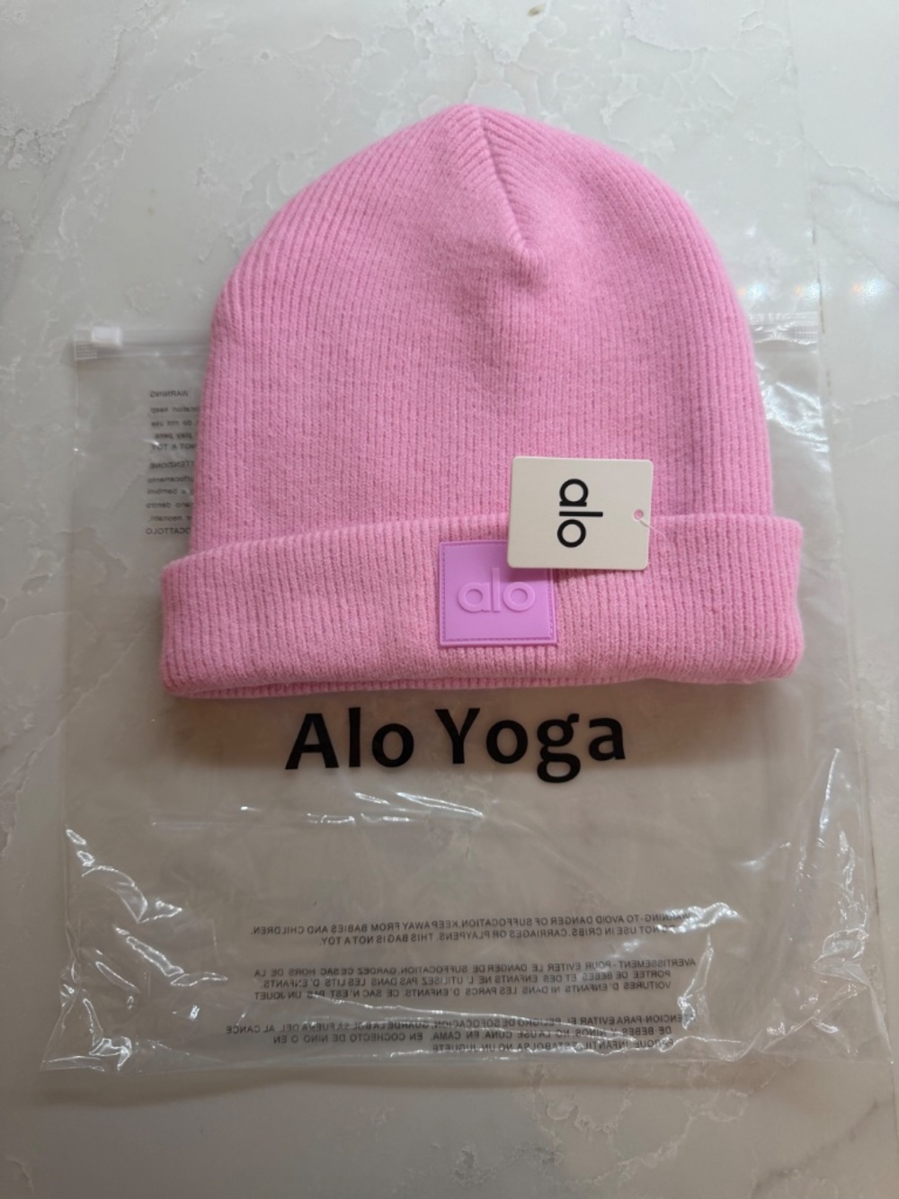 ALO Beanie pink